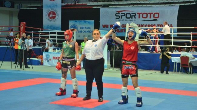 KİCK  BOKS’TA BAŞARI