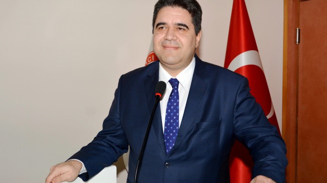 BAŞKAN YALBUZDAĞ, “ECZANELERDE SAHTE İLAÇ YOKTUR. TAMAMI GÜVENİLİR”