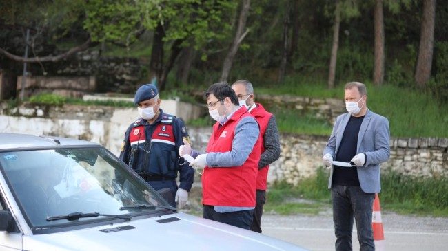 MASKELER TÜM İLÇELERDE VATANDAŞLARA ÜCRETSİZ OLARAK DAĞITILIYOR