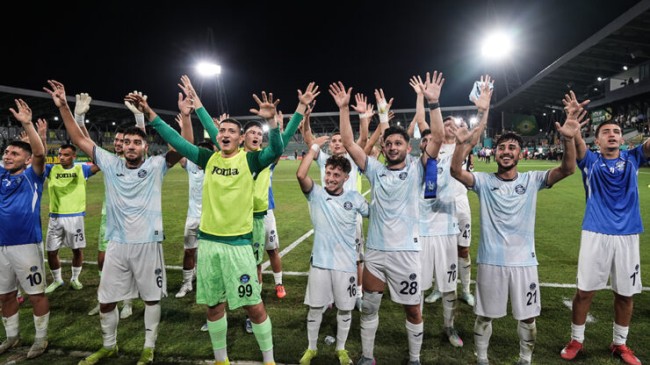 ADANA DEMİRSPOR BERABERE KALDI