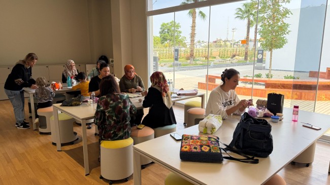 SARIÇAM’DA EL EMEĞİ, GÖNÜL ESERİ  EL SANATLARI KURSU AÇILDI