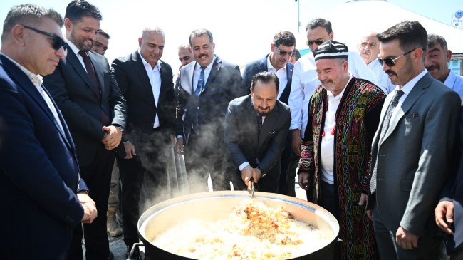 SARIÇAM BELEDİYESİ, MALAZGİRT RUHUNU AHLAT’TA YAŞATTI