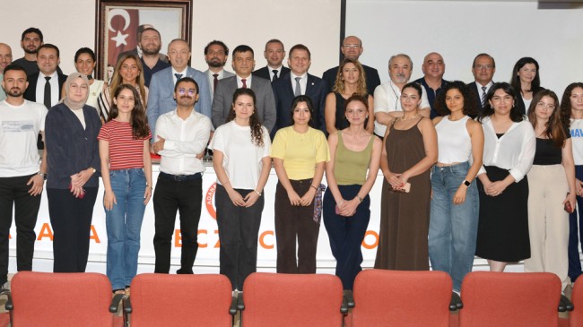 “ECZACILIK, SÜREKLİ GELİŞEN VE KENDİNİ YENİLEYEN BİR MESLEK”
