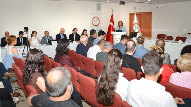 ECZ. ELEKARIŞMAZ, “FAKÜLTE KONTENJANLARI AZALTILMALI”