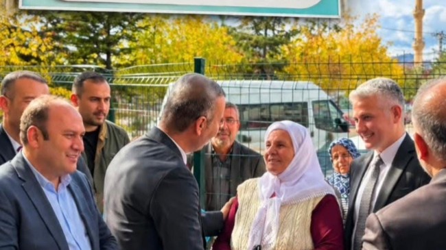 TUFANBEYLİ’DE DUYGULANDIRAN BULUŞMA! KAYMAKAMDAN ŞEHİT ANNESİ EŞE ANA’YA VEFA
