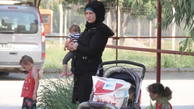 Ortada Kalan Suriyeli Kadını Kocası da Terk Etmiş