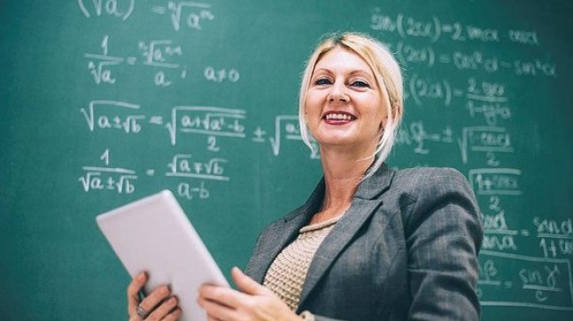 Öğretmenlere 24 Kasım’da Bir Maaş İkramiye Hakkı