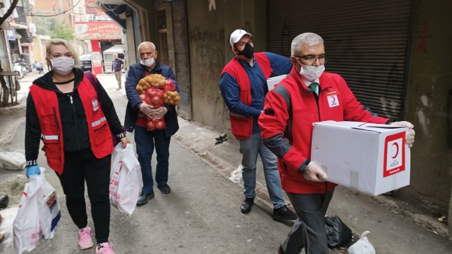 VALİ DEMİRTAŞ,KIZILAY BAŞKANI SAYGILI VE EKİBİNE TEŞEKKÜR EDİYORUM