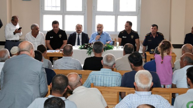 VALİ KÖŞGER,SEYHAN’DA  VATANDAŞLARI DİNLEDİ